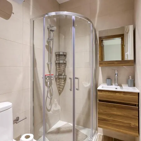 Bright & Spacious 3br With Balcony In By 360 Estates Lejlighed Dingli