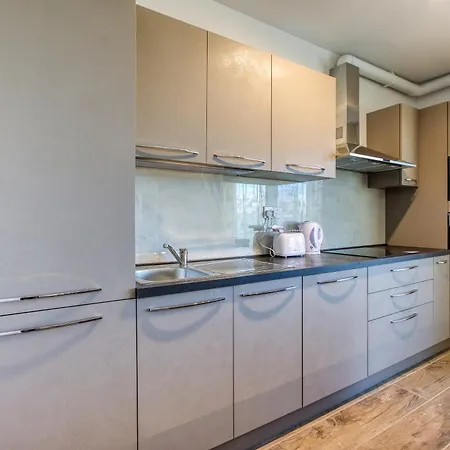 Bright & Spacious 3br With Balcony In By 360 Estates Lejlighed Dingli