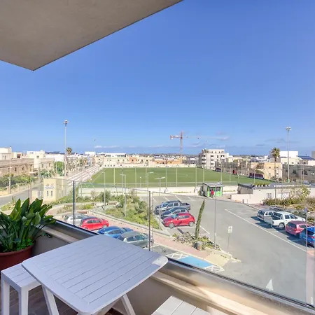 Bright & Spacious 3br With Balcony In By 360 Estates * Dingli