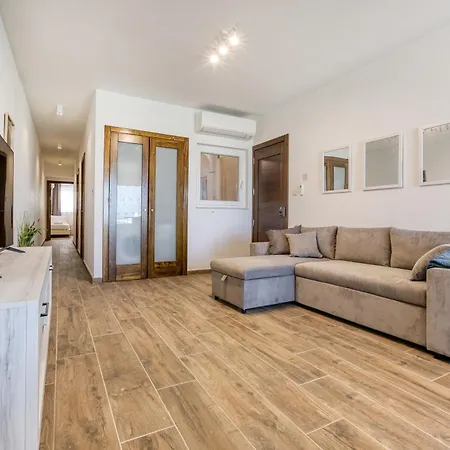 Bright & Spacious 3br With Balcony In By 360 Estates *